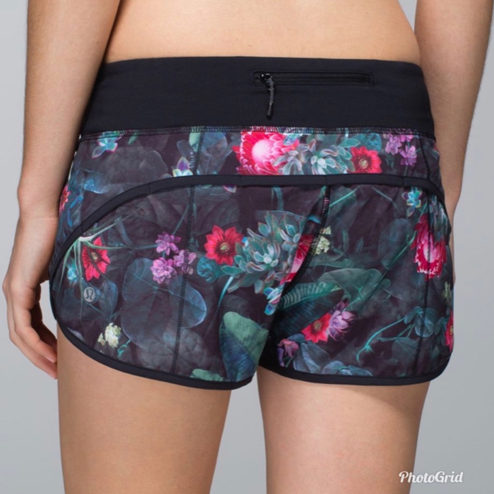 Lululemon Speed Short Curious Jungle 6